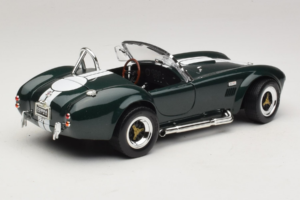 Shelby Cobra 427 S/C Verde Escuro Riscas Brancas Road Signature 1:18 92058-P1 Metal - imagem 3 de 8