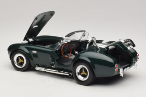Shelby Cobra 427 S/C Verde Escuro Riscas Brancas Road Signature 1:18 92058-P1 Metal - imagem 5 de 8