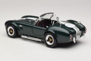 Shelby Cobra 427 S/C Verde Escuro Riscas Brancas Road Signature 1:18 92058-P1 Metal - imagem 7 de 8