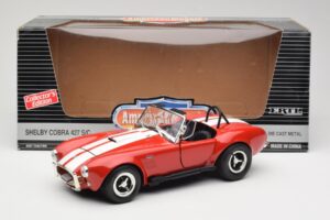 Shelby Cobra 427 S/C Guardsman Red ERTL 1:18 7369 Metal - imagem 8 de 8