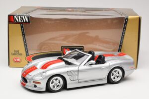 Shelby Series 1 Prata Bburago 1:18 3323 Metal - imagem 8 de 8