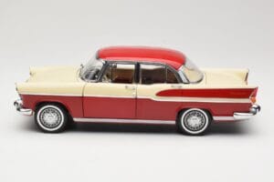 Simca Chambord Vermelho & Marfim Norev 1:18 185721 Metal - imagem 4 de 8
