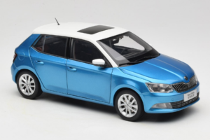 Skoda Fabia Mk3 Azul OEM 1:18 ZSF000004BLA Metal - imagem 6 de 8