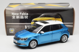 Skoda Fabia Mk3 Azul OEM 1:18 ZSF000004BLA Metal - imagem 8 de 8
