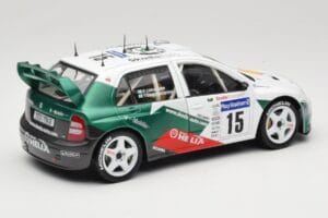 Skoda Fabia WRC #15 T. Gardemeister / P. Lukander WRC 1999 Solido 1:18 90457 Metal - imagem 3 de 8