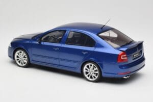 Skoda Octavia RS 1Z Race Blue Metallic Otto 1:18 OT478 Resina - imagem 5 de 6