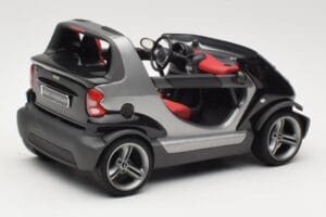 Smart Crossblade 450 Preto Minichamps 1:18 0013440V001C02Q00 Metal - imagem 3 de 8