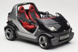Smart Crossblade 450 Preto Minichamps 1:18 0013440V001C02Q00 Metal - imagem 6 de 8