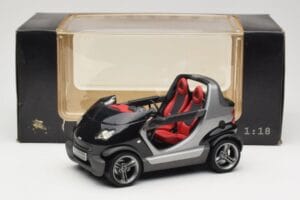 Smart Crossblade 450 Preto Minichamps 1:18 0013440V001C02Q00 Metal - imagem 8 de 8