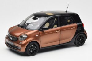 Smart Forfour W453 Preto Hazel Castanho Norev 1:18 B66960299 Metal