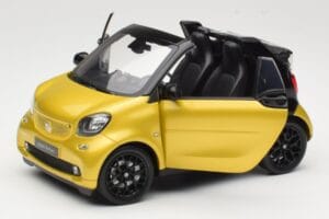Smart Fortwo 453 Cabriolet Preto E Amarelo Norev 1:18 B66960289 Metal - imagem 2 de 8