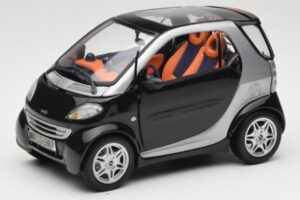 Smart Fortwo Preto Kyosho 1:18 0004830V000C08Q00 Metal