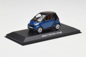 Smart Fortwo Coupe Aqua Azul Metallic & Preto Minichamps 1:43 Q0022558V001C77Q00 Metal - imagem 2 de 4