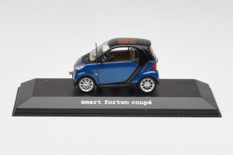 Smart Fortwo Coupe Aqua Azul Metallic & Preto Minichamps 1:43 Q0022558V001C77Q00 Metal