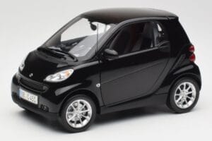 Smart Fortwo Coupé W451 Deep Preto Minichamps 1:18 Q0022563V001C02Q00 Metal