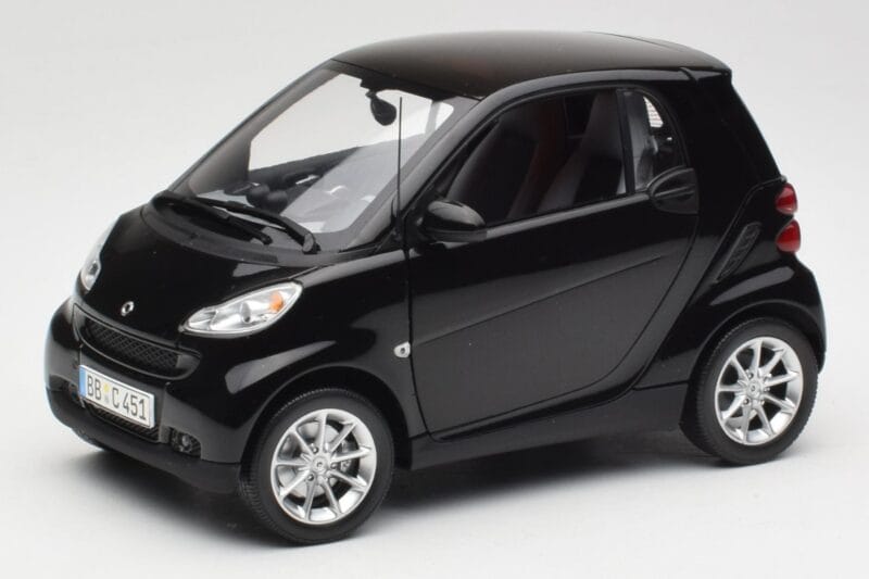 Smart Fortwo Coupé W451 Deep Preto Minichamps 1:18 Q0022563V001C02Q00 Metal