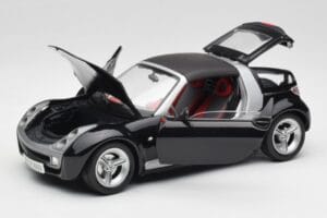 Smart Roadster Azul Escuro Bburago 1:18 34917 Metal - imagem 2 de 8