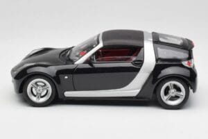 Smart Roadster Azul Escuro Bburago 1:18 34917 Metal - imagem 4 de 8