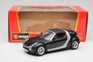 Smart Roadster Azul Escuro Bburago 1:18 34917 Metal - imagem 8 de 8