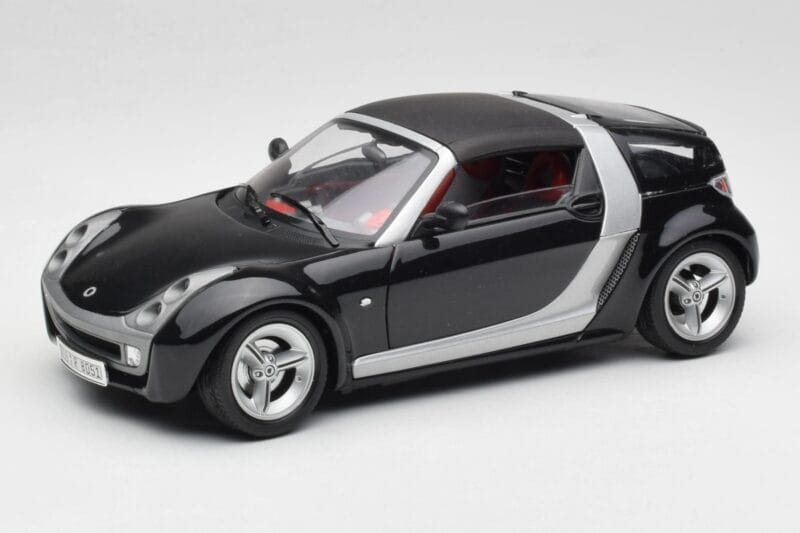 Smart Roadster Azul Escuro Bburago 1:18 34917 Metal