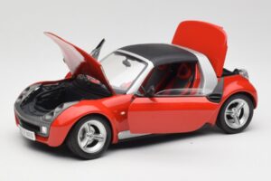 Smart Roadster Vermelho Bburago 1:18 34099 Metal - imagem 2 de 8