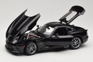 SRT Viper GTS Preto Maisto 1:18 31128 Metal - imagem 2 de 8