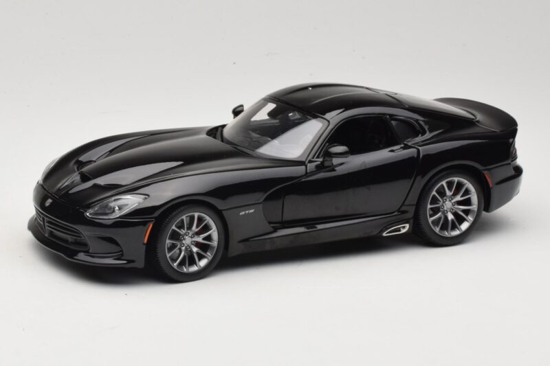 SRT Viper GTS Preto Maisto 1:18 31128 Metal