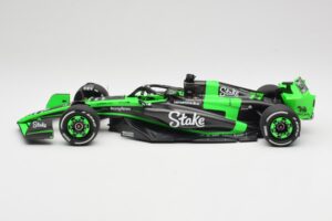 Stake F1 Team Kick Sauber C44 #77 V. Bottas Emilia Romagna GP 2024 Minichamps 1:18 117240177 Metal - imagem 4 de 7