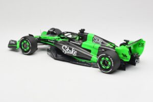 Stake F1 Team Kick Sauber C44 #77 V. Bottas Emilia Romagna GP 2024 Minichamps 1:18 117240177 Metal - imagem 6 de 7