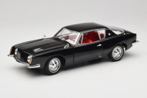 Studebaker Avanti Preto Signature Models 1:18 STUDEBAKER001 Metal