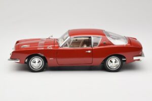 Studebaker Avanti Vermelho Solido 1:18 421183270 Metal - imagem 4 de 8