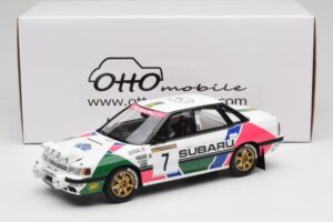 Subaru Legacy RS BC5 Group A #7 C. McRae / D. Ringer Rally Sweden 1992 Otto 1:18 OT1158 Resina - imagem 6 de 6