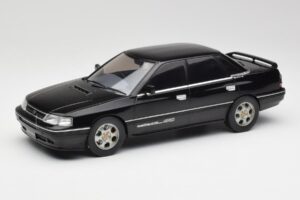 Subaru Legacy RS Preto IXO 1:18 18CMC131A Metal