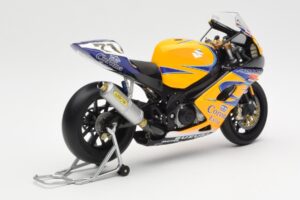 Suzuki GSX-R 1000 Team Alstare Corona Extra Y. Kagayama WSB 2005 Minichamps 1:12 122052271 Metal - imagem 3 de 6