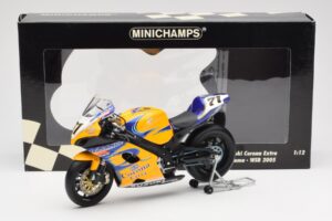 Suzuki GSX-R 1000 Team Alstare Corona Extra Y. Kagayama WSB 2005 Minichamps 1:12 122052271 Metal - imagem 6 de 6