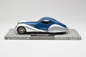 Talbot-Lago T150 C-SS Coupe Azul Prata Minichamps 1:18 107117122 Resina - imagem 3 de 6
