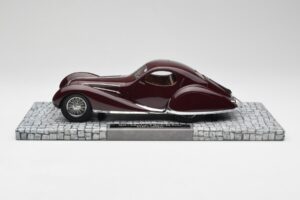 Talbot-Lago T150-C-SS Coupe Mullin Museum Minichamps 1:18 107117120 Metal - imagem 3 de 6