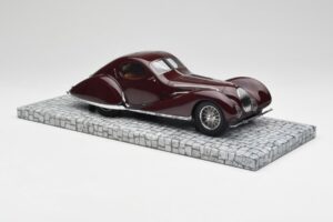 Talbot-Lago T150-C-SS Coupe Mullin Museum Minichamps 1:18 107117120 Metal - imagem 4 de 6