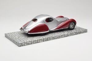 Talbot-Lago T150 C-SS Coupe Prata Vermelho Minichamps 1:18 107117121 Resina - imagem 2 de 6