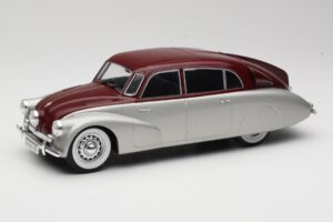Tatra 87 Prata & Vermelho Escuro MCG 1:18 MCG18067 Metal