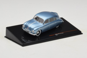 Tatra T600 Tatraplan Azul IXO 1:43 CLC594N Metal - imagem 2 de 4