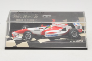 Toyota TF104 Panasonic #16 C. da Matta Panasonic Toyota Racing 2004 Minichamps 1:43 400040016 Metal - imagem 4 de 5