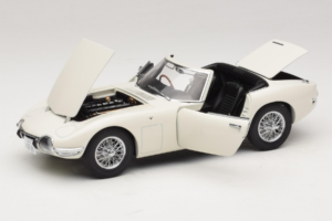 Toyota 2000 GT Cabriolet Branco James Bond Collection AUTOart 1:18 78731 Metal - imagem 2 de 8