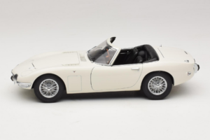 Toyota 2000 GT Cabriolet Branco James Bond Collection AUTOart 1:18 78731 Metal - imagem 4 de 8