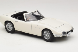 Toyota 2000 GT Cabriolet Branco James Bond Collection AUTOart 1:18 78731 Metal - imagem 6 de 8