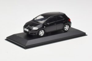 Toyota Auris E150 Preto Minichamps 1:43 TOYOTA004 Metal - imagem 2 de 4