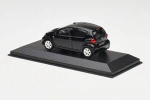 Toyota Aygo AB10 Preto Minichamps 1:43 400166401 Metal - imagem 3 de 4