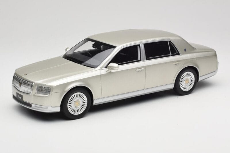 Toyota Century Silver Metallic Kyosho 1:18 KSR18036S Metal
