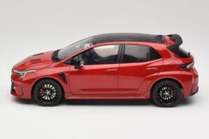 Toyota GR Corolla Circuit Edition E210 Supersonic Red Otto 1:18 OT1072 Resina - imagem 3 de 6