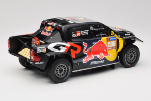 Toyota GR DKR Hilux Evo #206 L. Moraes / A. Monleon Rally Dakar 2024 IXO 1:18 18RMC238A Metal - imagem 2 de 6